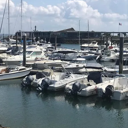 Couette-café Lamayade 4*